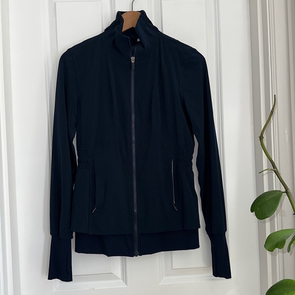 Lululemon jacket - Picture 1 of 9